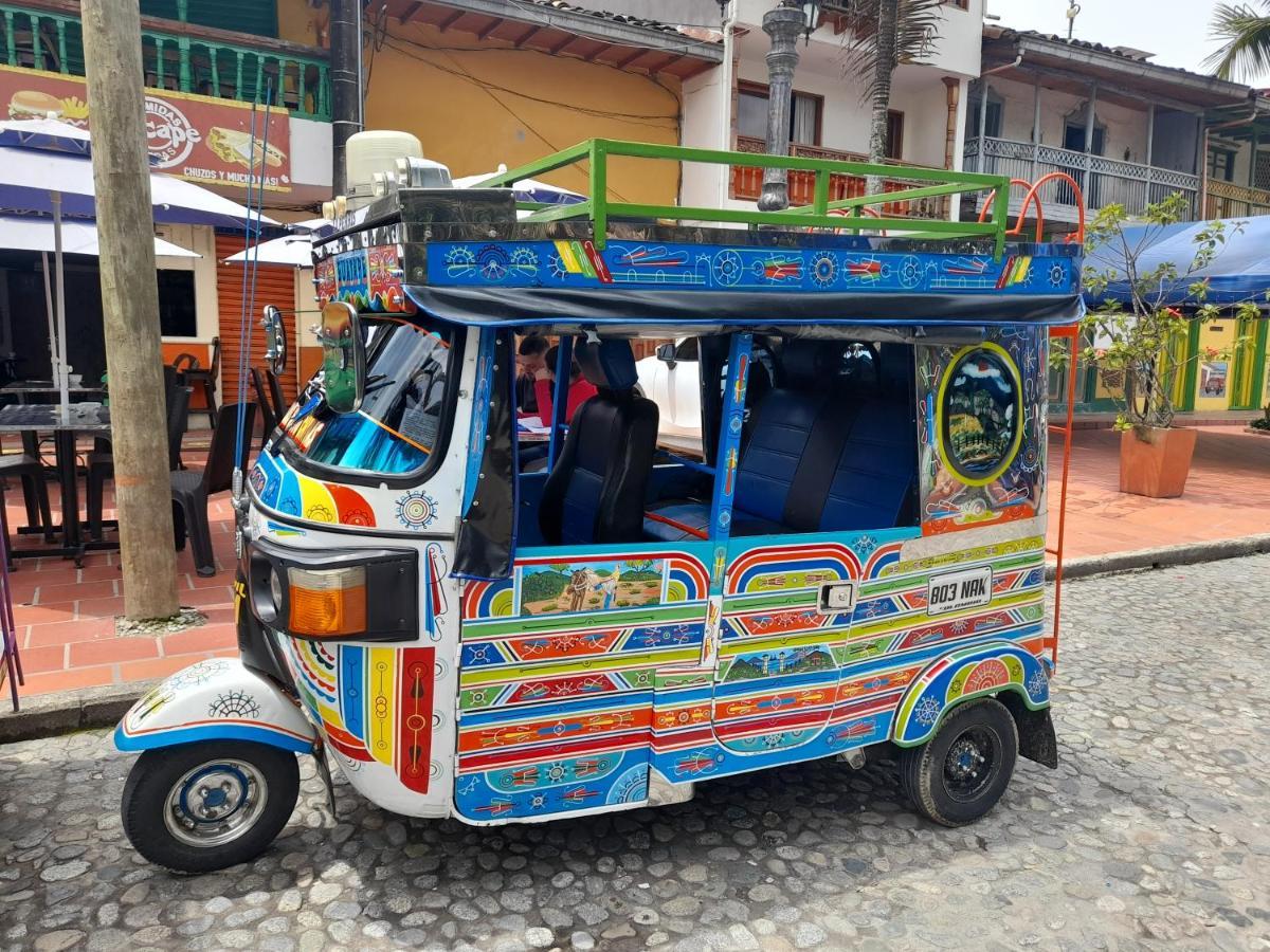 El Paraiso Paisa 5 Minutos Del Malecon Parqueadero Privado A Guatapé Exterior photo
