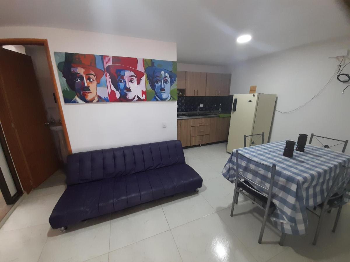 El Paraiso Paisa 5 Minutos Del Malecon Parqueadero Privado A Guatapé Exterior photo